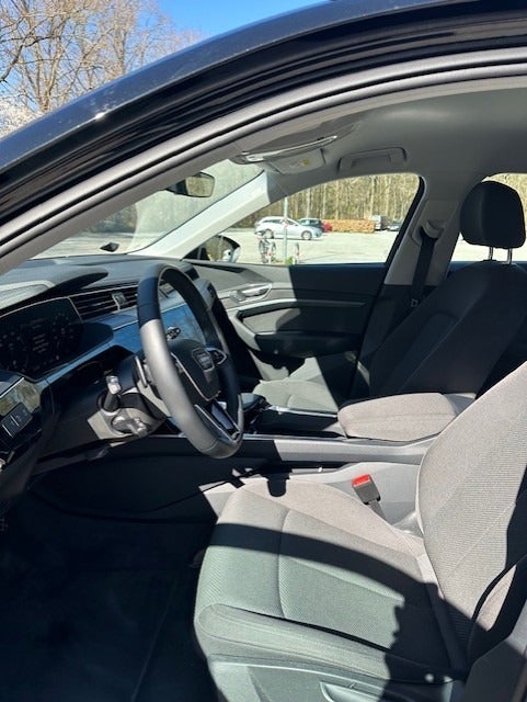 Audi Q8 e-tron 50 Advanced quattro 5d