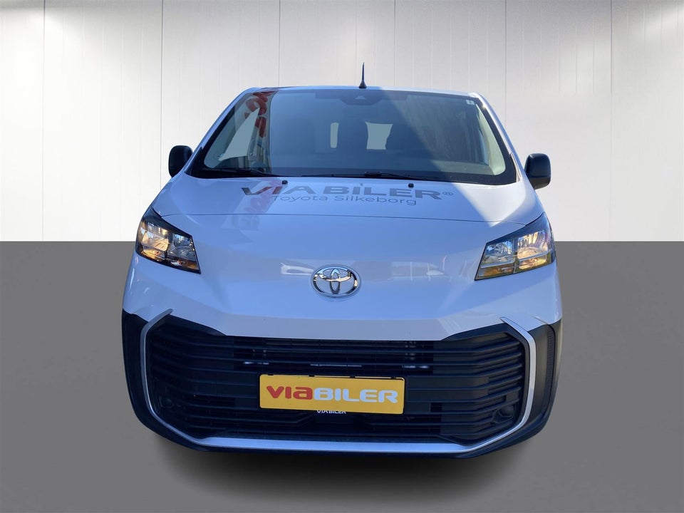 Toyota ProAce 2,0 D 144 Long Comfort Master aut. 4d