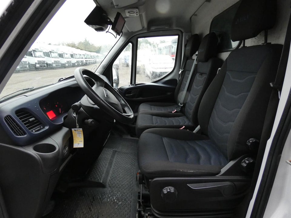 Iveco Daily 2,3 35S14 12m³ Van AG8