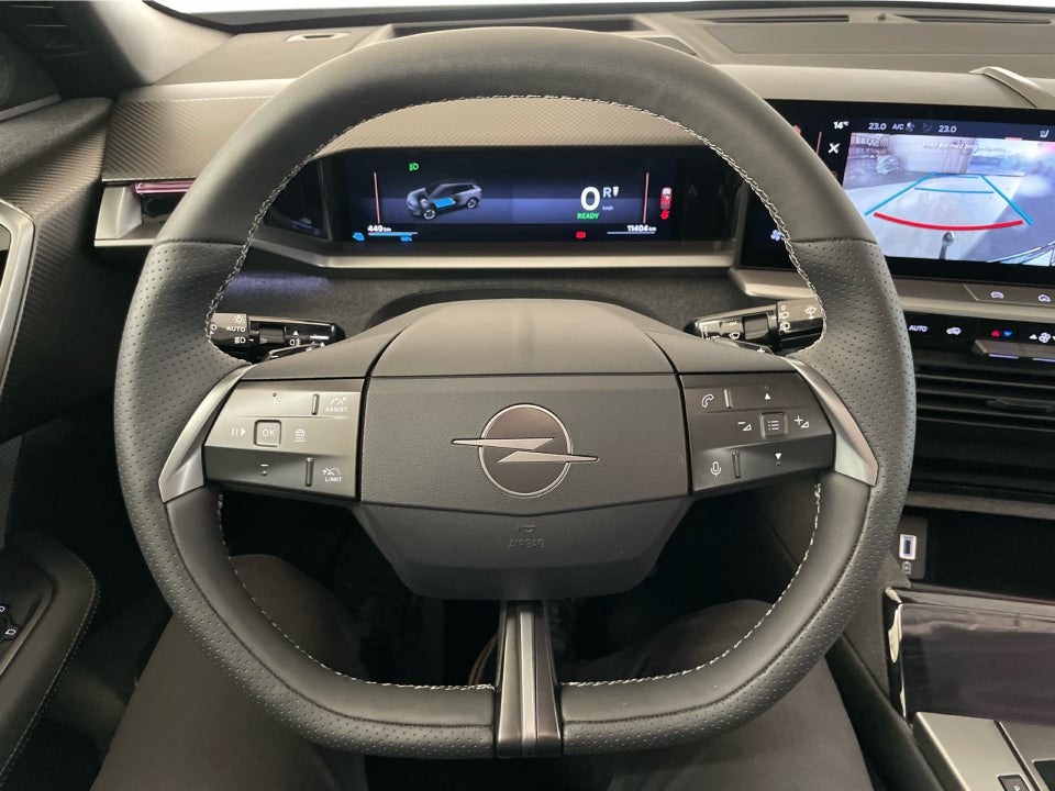 Opel Grandland-e 73 GS Sky 5d