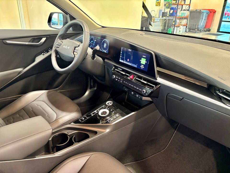 Kia Niro 64 EV Prestige 5d
