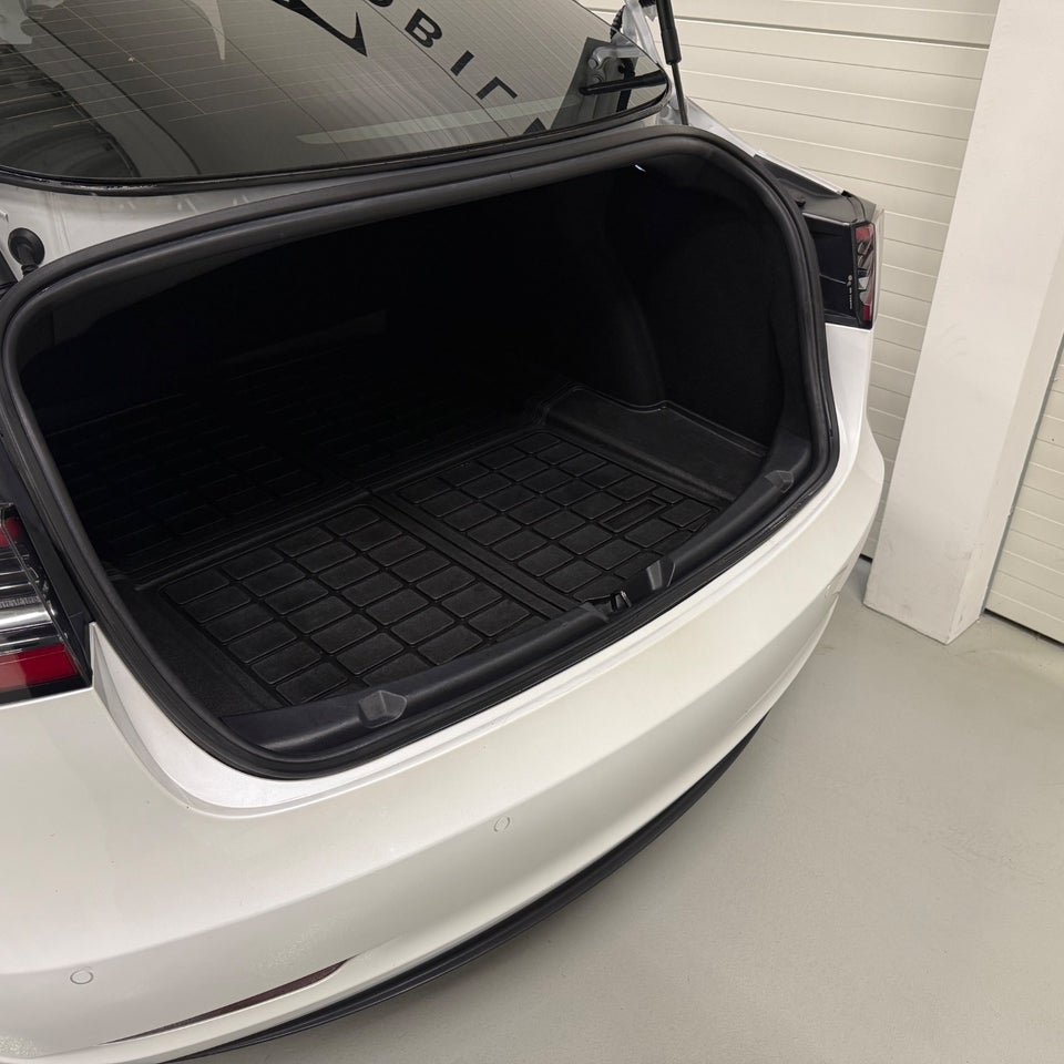 Tesla Model 3 Performance AWD 4d