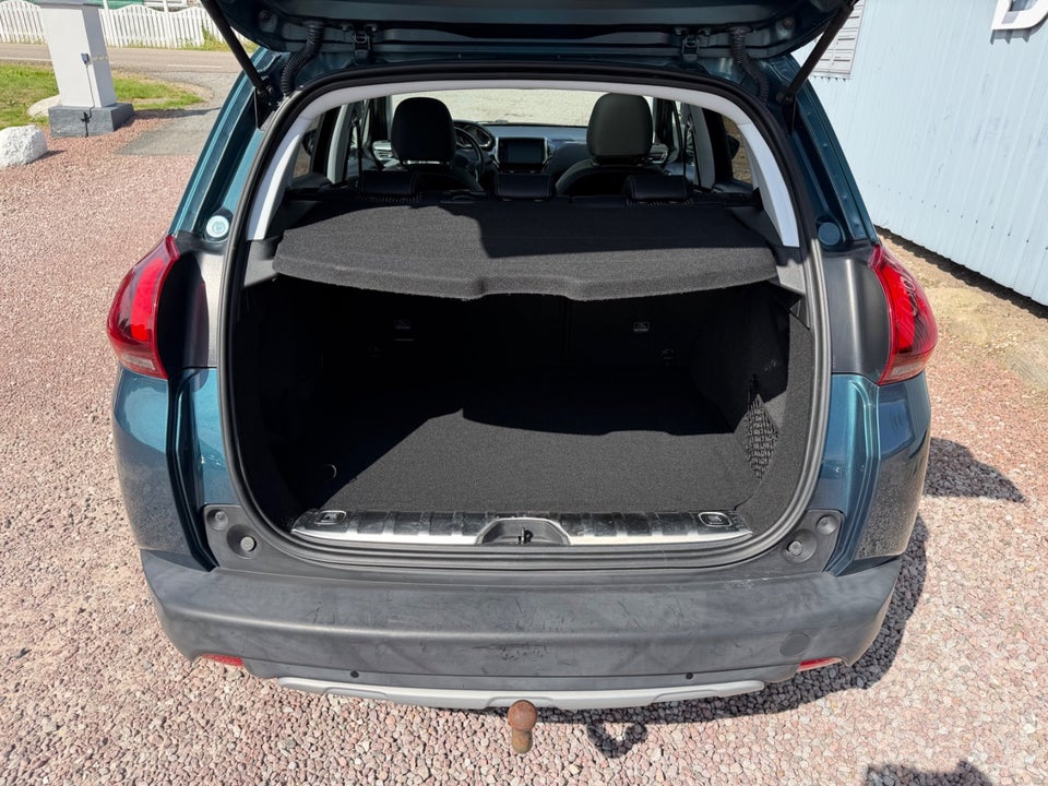 Peugeot 2008 1,2 e-THP 110 Allure Sky EAT6 5d