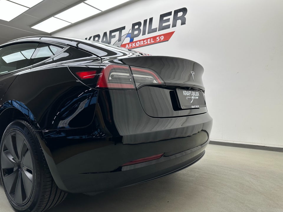 Tesla Model 3 Long Range RWD 4d