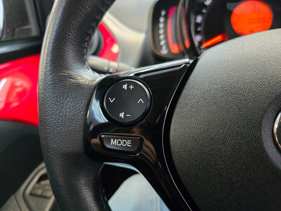 Toyota Aygo 1,0 VVT-i x-press 5d