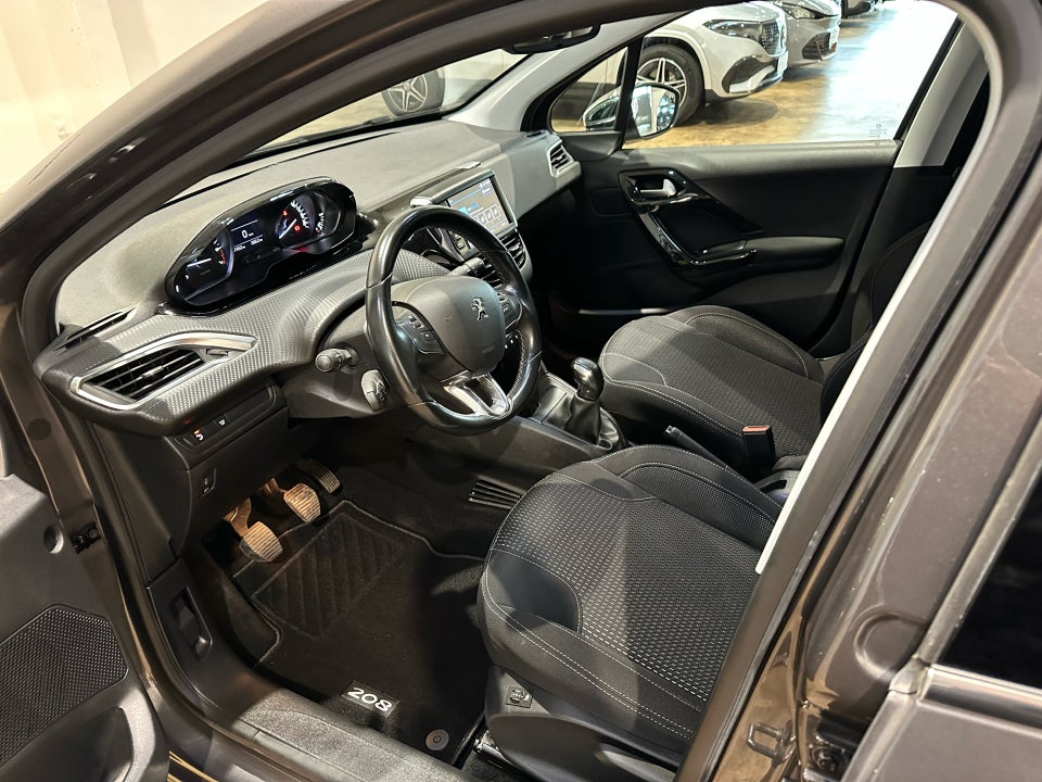 Peugeot 208 1,2 PureTech 82 Allure+ 5d