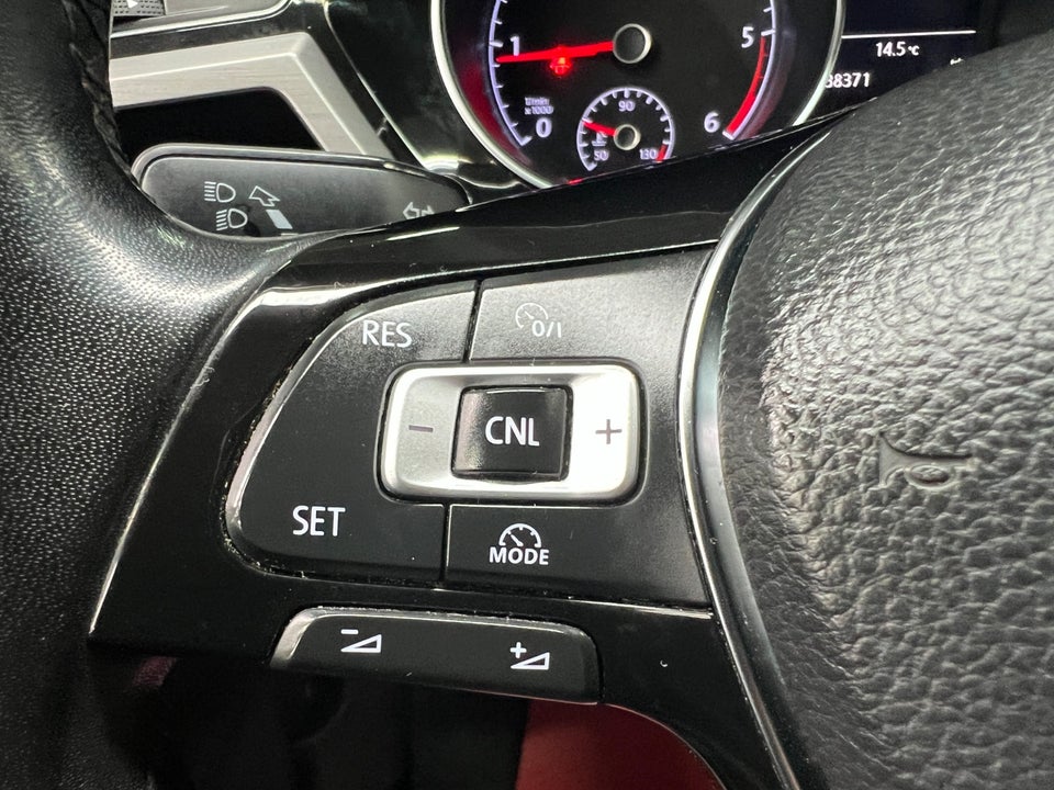 VW Touran 2,0 TDi 150 Comfortline 7prs 5d