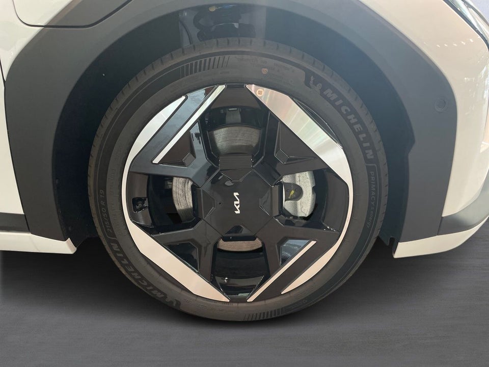 Kia EV4 81 Long Range Earth 5d