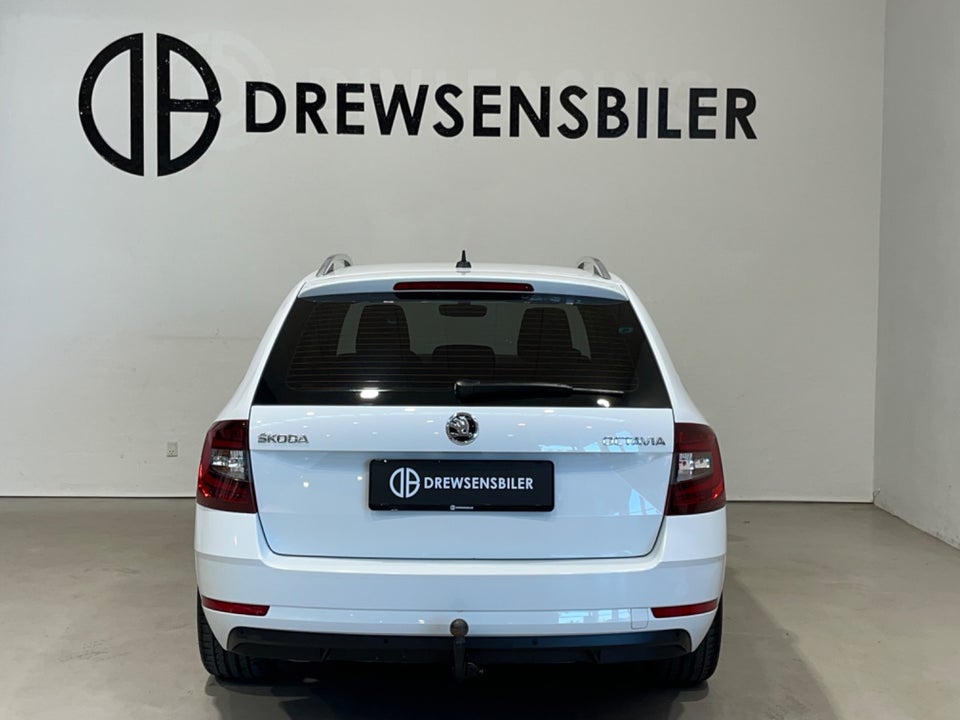 Skoda Octavia 2,0 TDi 150 Style Business Combi DSG 5d