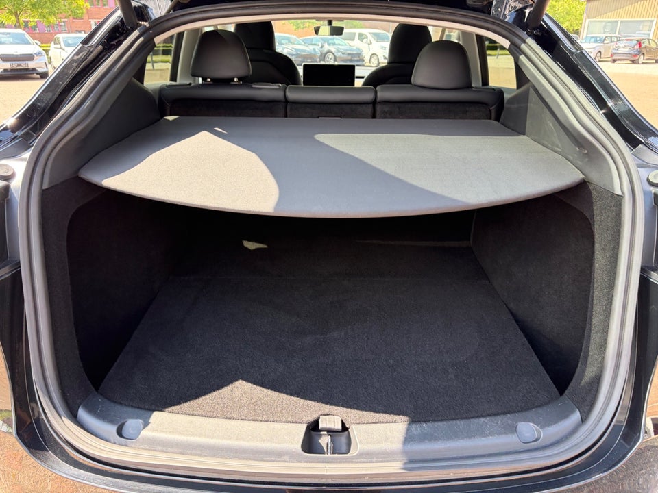 Tesla Model Y RWD 5d
