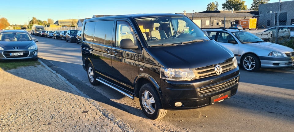 VW Transporter 2,0 TDi 140 Kombi lang DSG 4d