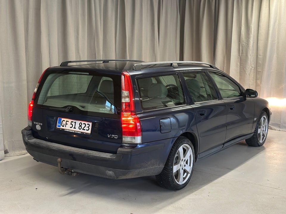 Volvo V70 2,4 T 200 aut. 5d