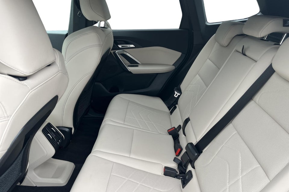BMW iX1 eDrive20 M-Sport 5d
