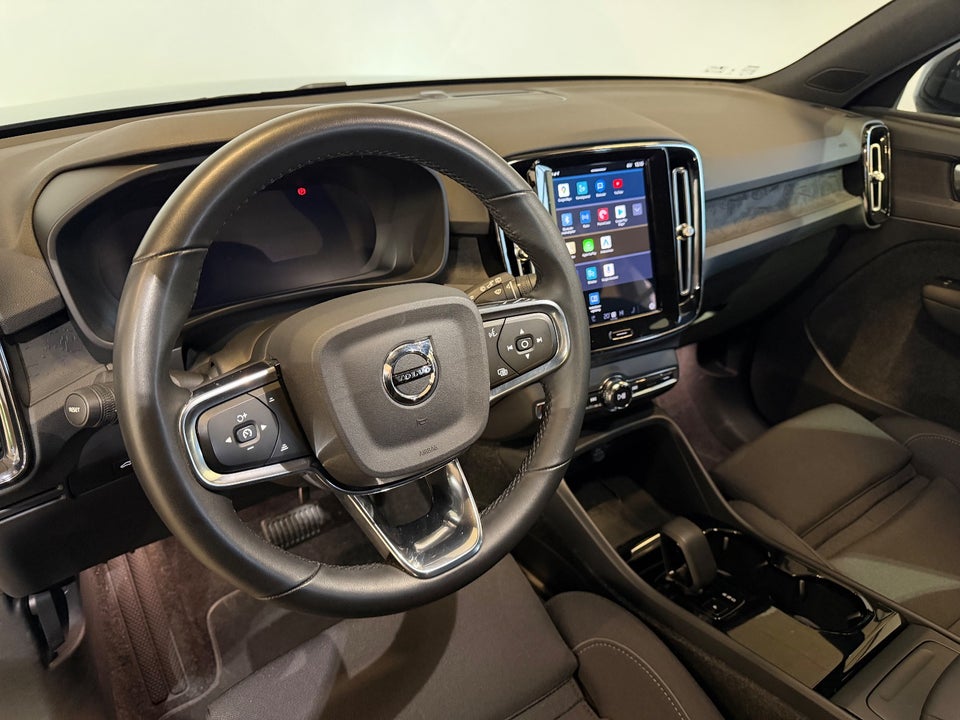 Volvo XC40 P6 ReCharge Core 5d