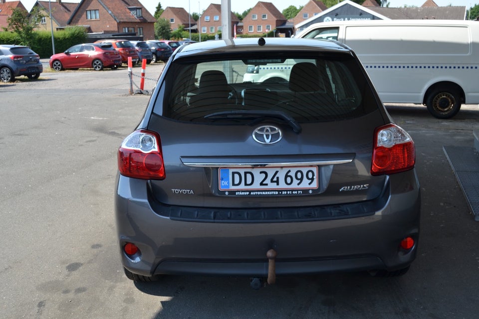 Toyota Auris 1,6 T2 5d