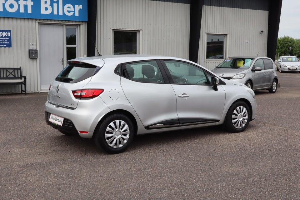 Renault Clio IV 1,5 dCi 90 Limited 5d