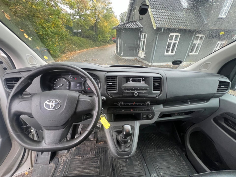 Toyota ProAce 2,0 D 120 Long Comfort 5d