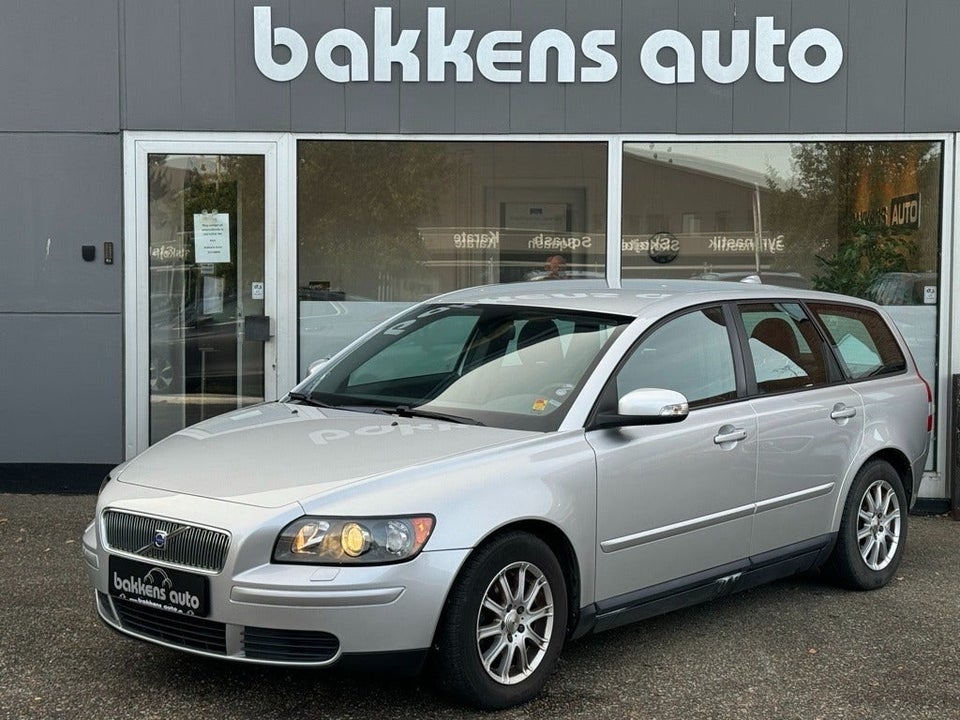 Volvo V50 1,8 Momentum 5d