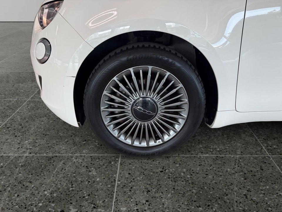 Fiat 500e 42 Icon 3d