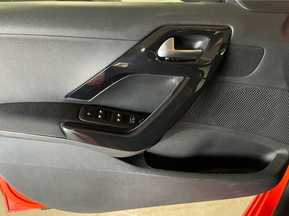 Peugeot 208 1,2 e-THP 110 Sport 5d