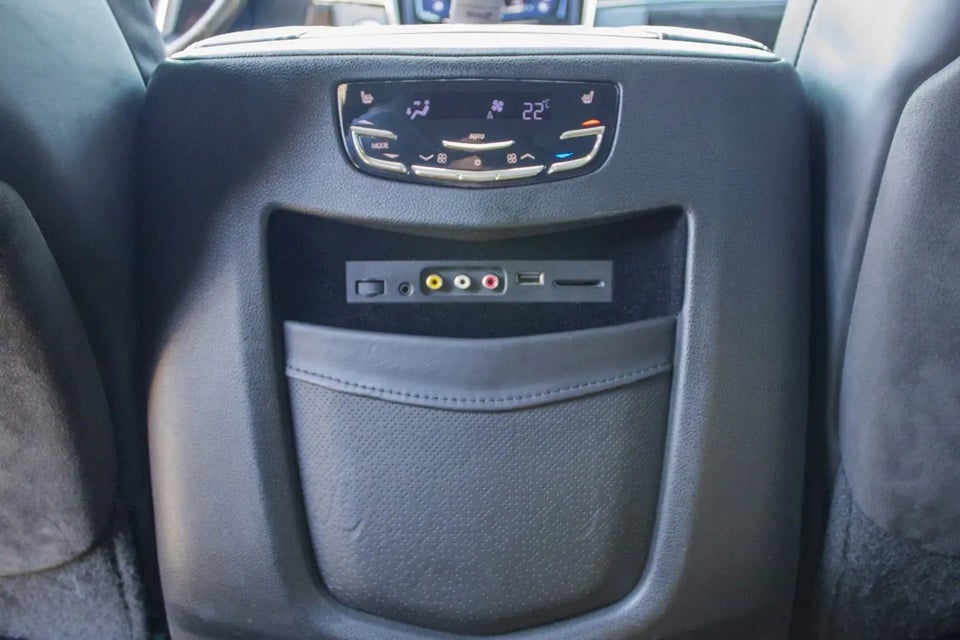 Cadillac Escalade 6,2 V8 ESV Platinum aut. 7prs 5d