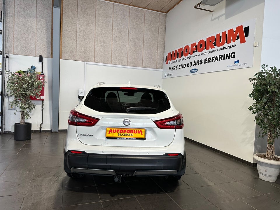 Nissan Qashqai 1,2 Dig-T 115 Tekna+ Van 5d