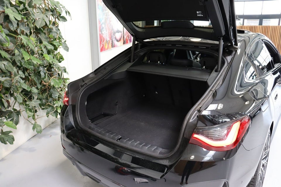 BMW i4 eDrive40 Fully Charged M-Sport 5d