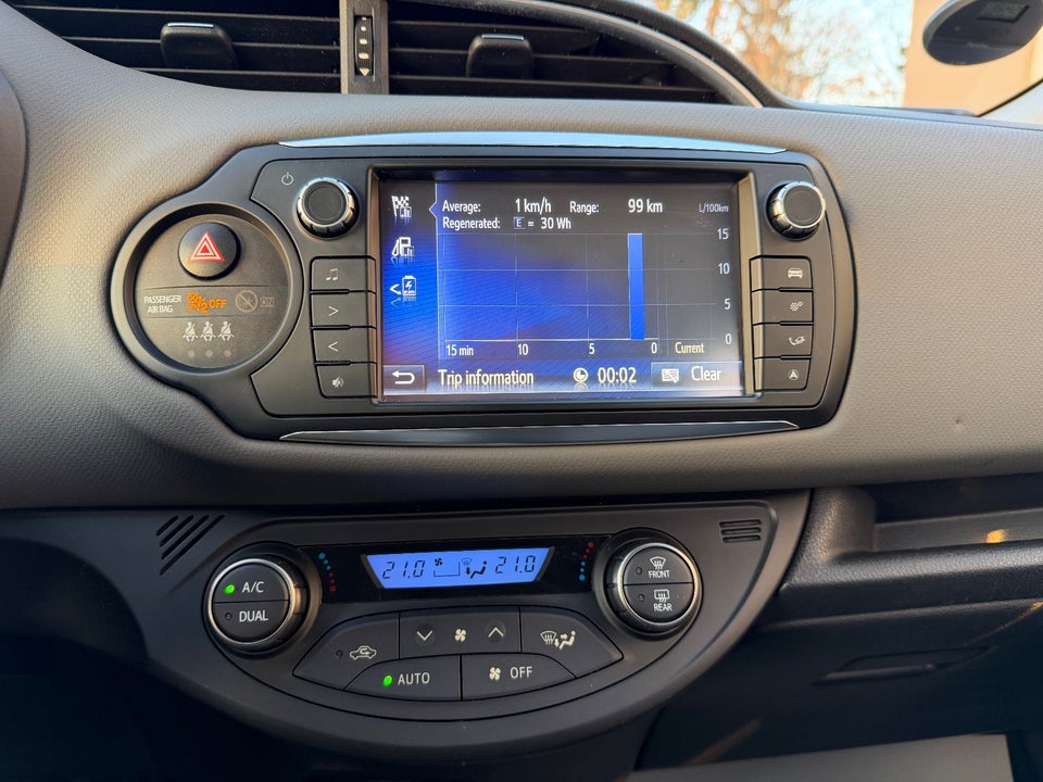 Toyota Yaris 1,5 Hybrid H2 Komfort e-CVT 5d