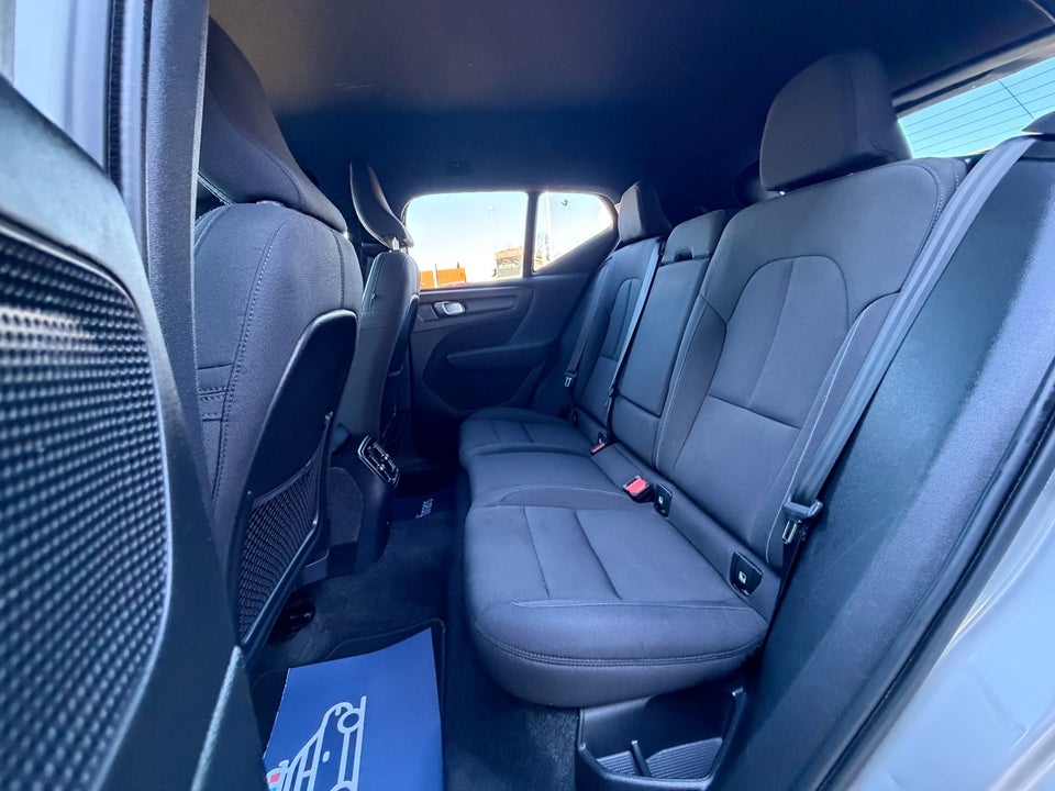 Volvo XC40 ReCharge Extended Range Plus 5d