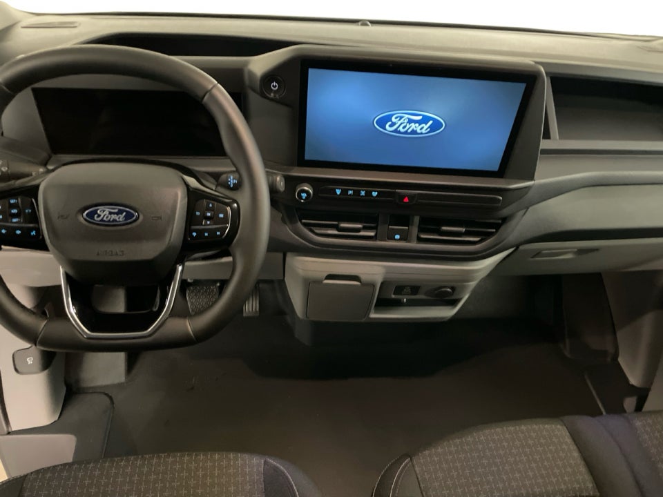 Ford E-Transit Custom 320L 64 Trend