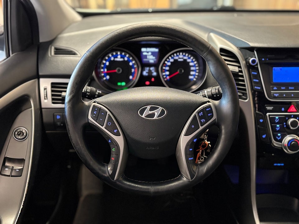 Hyundai i30 1,6 GDi Comfort Eco 3d