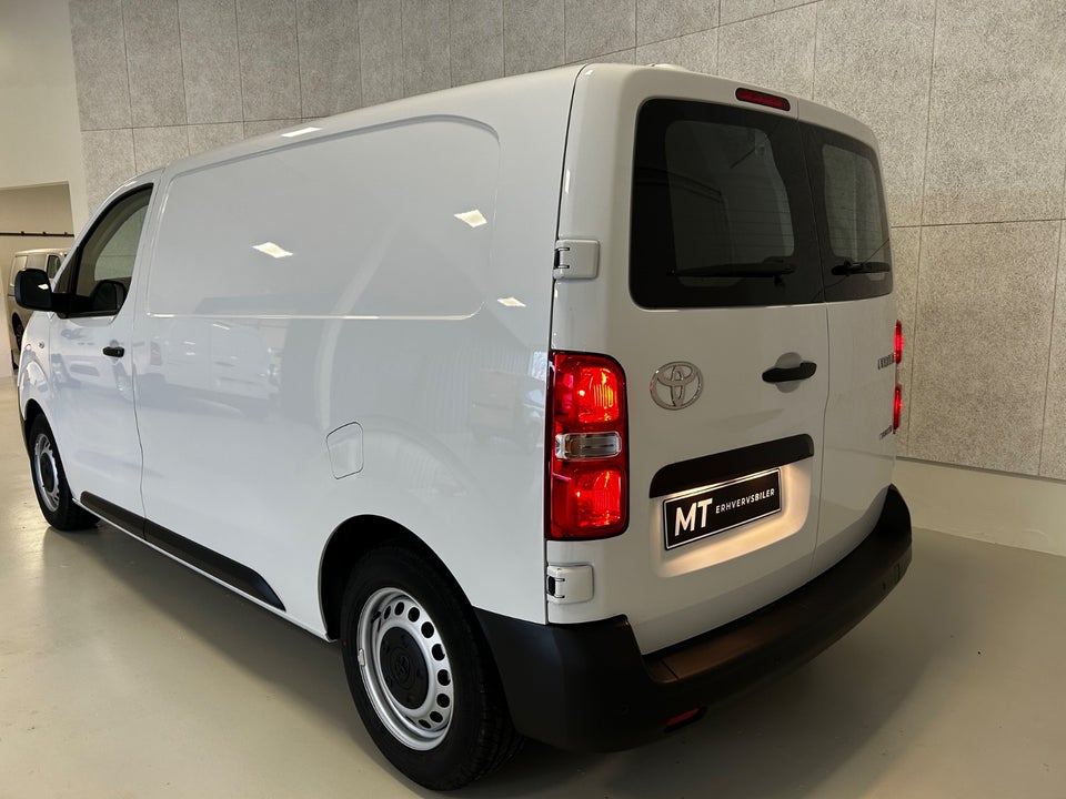 Toyota ProAce 75 Medium Comfort Master