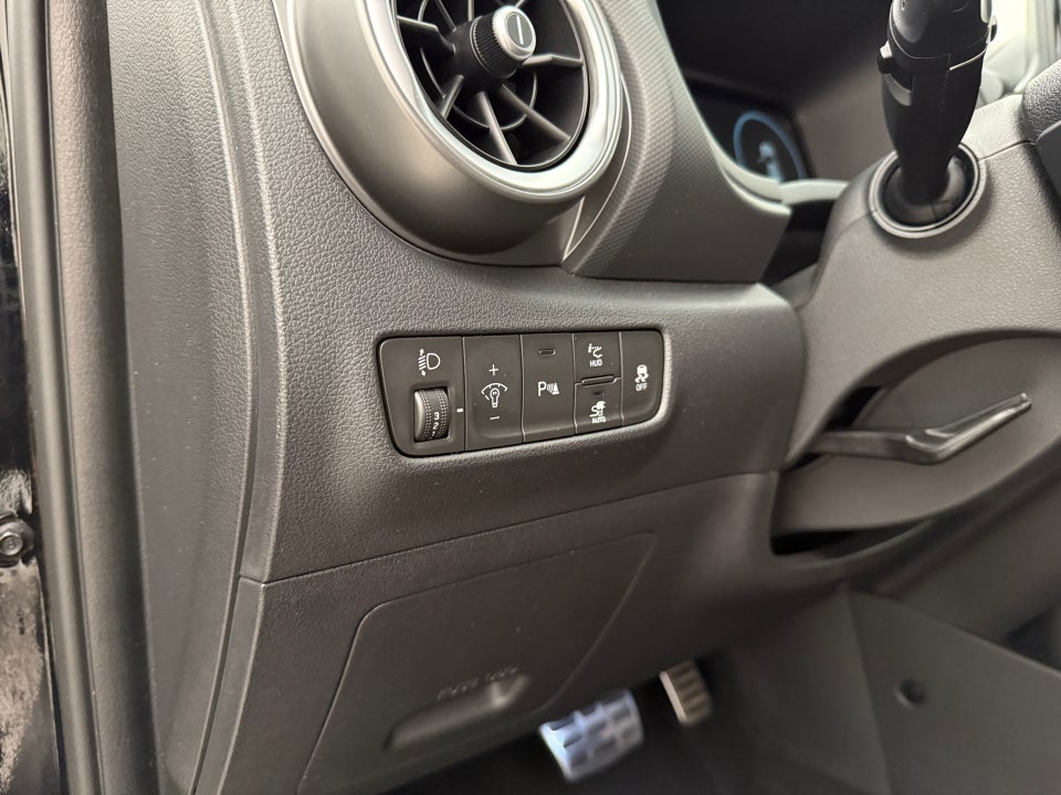 Hyundai Kona 64 EV Advanced 5d