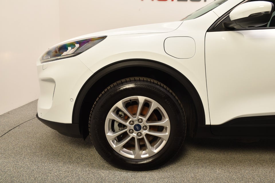 Ford Kuga 2,5 PHEV Titanium CVT Van 5d