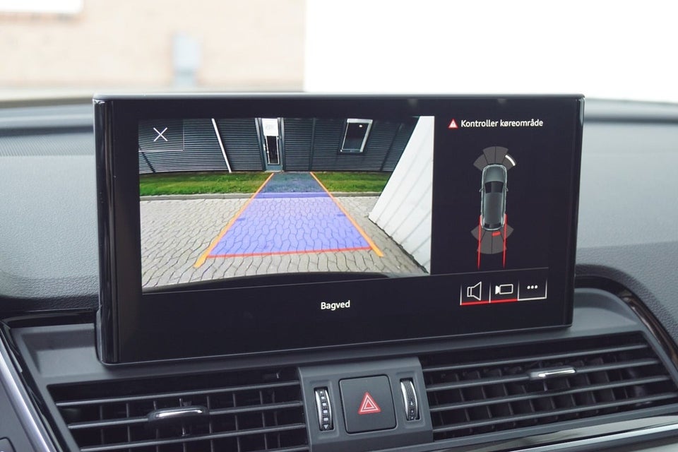 Audi Q5 55 TFSi e S-line quattro S-tr. 5d