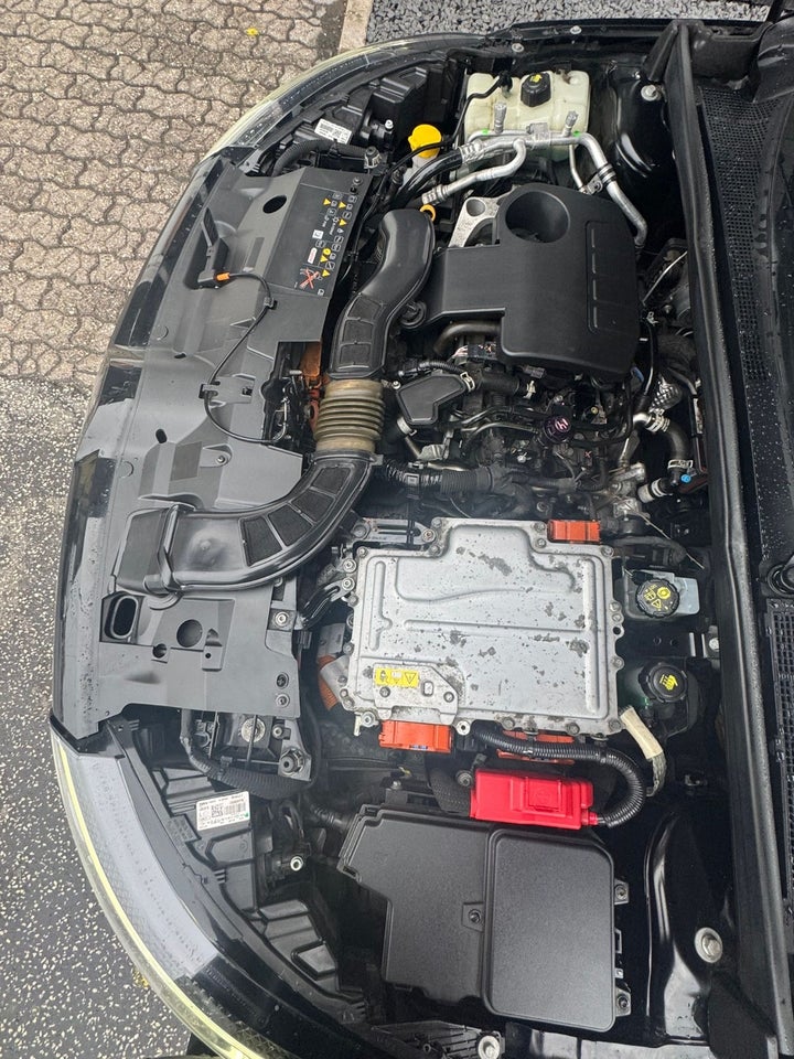 Renault Megane IV 1,6 E-Tech Intens Sport Tourer 5d