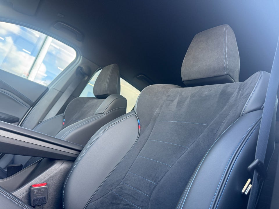 BMW iX2 eDrive20 Fully Charged M-Sport 5d