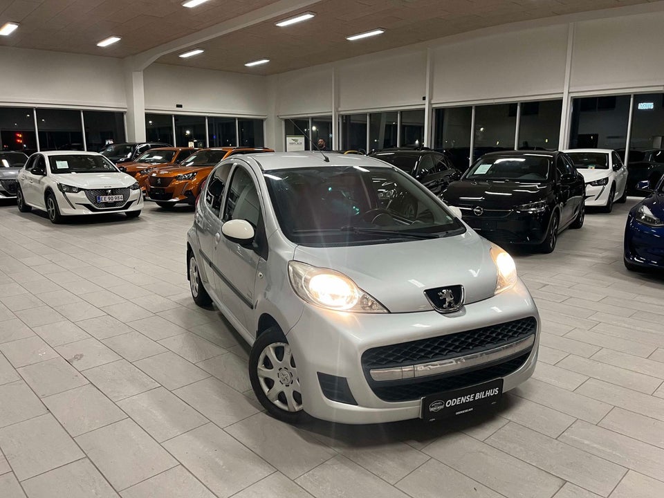 Peugeot 107 1,0 Active 5d