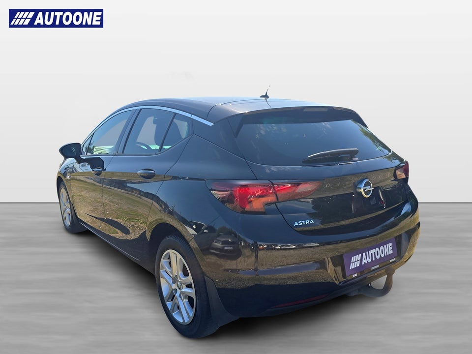 Opel Astra 1,2 T 110 Edition 5d