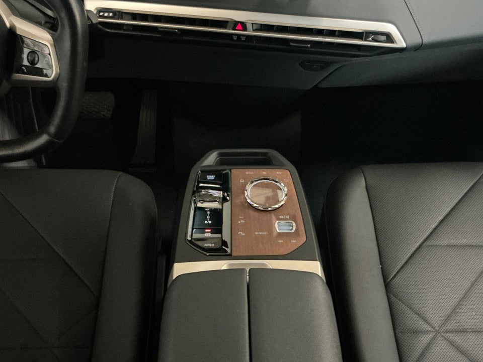 BMW iX xDrive50 Supercharged 5d