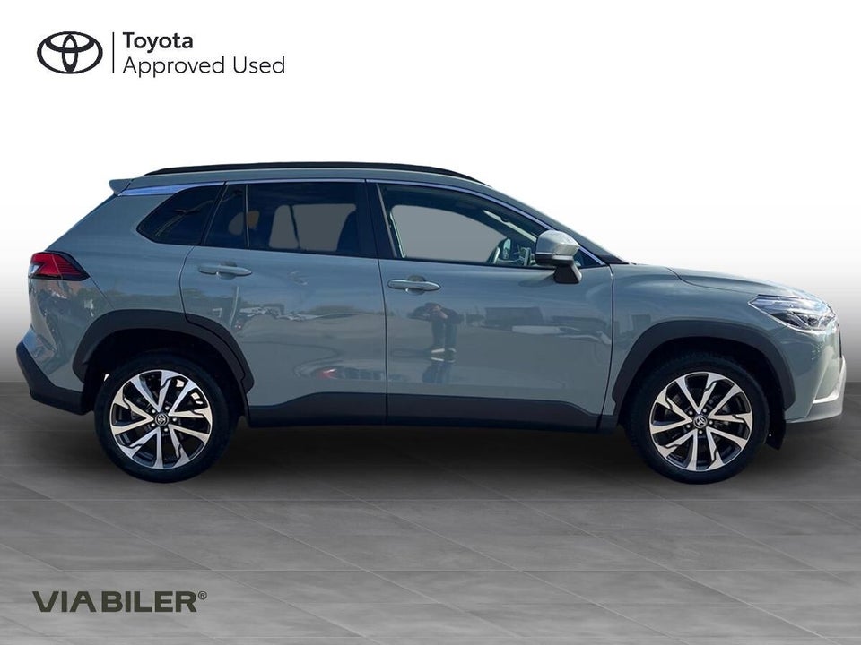 Toyota Corolla Cross 1,8 Hybrid Style Comfort CVT 5d