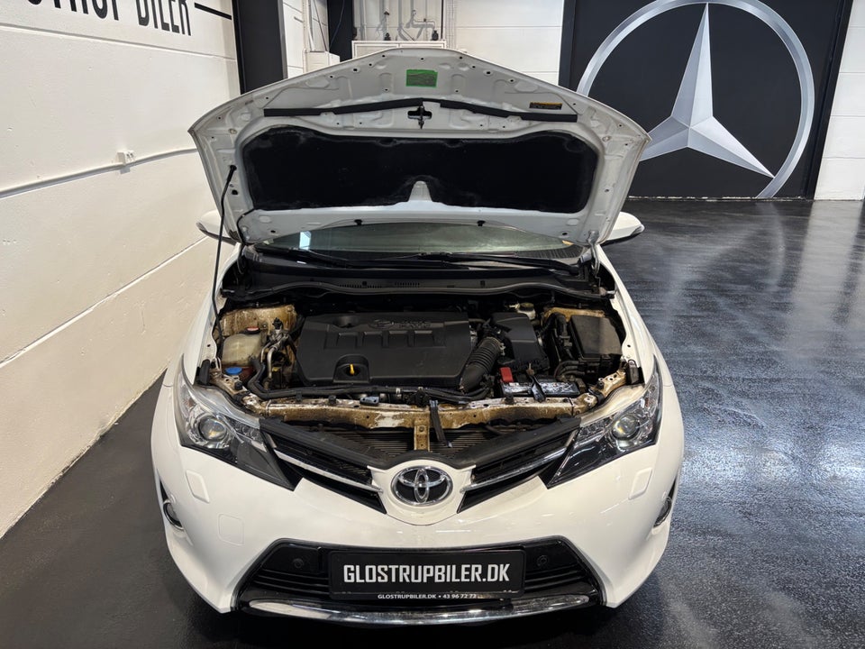 Toyota Auris 1,6 T2 5d
