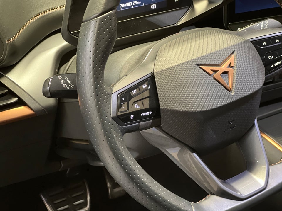 Cupra Born 58  5d
