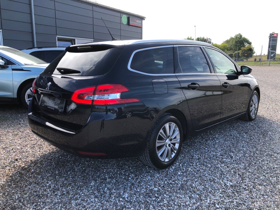 Peugeot 308 1,6 BlueHDi 120 Allure Sky SW 5d