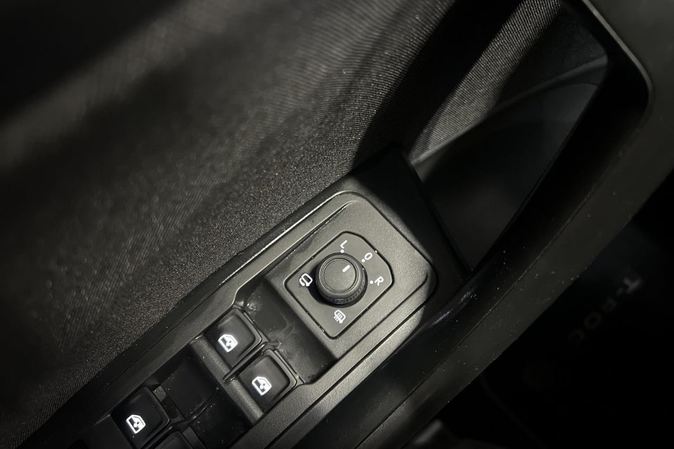 VW T-Roc 1,0 TSi 110 Life 5d