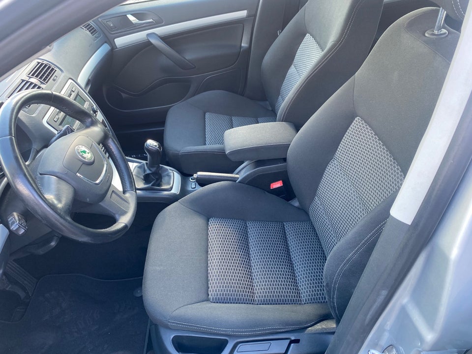 Skoda Octavia 1,4 TSi 122 Ambiente Combi 5d