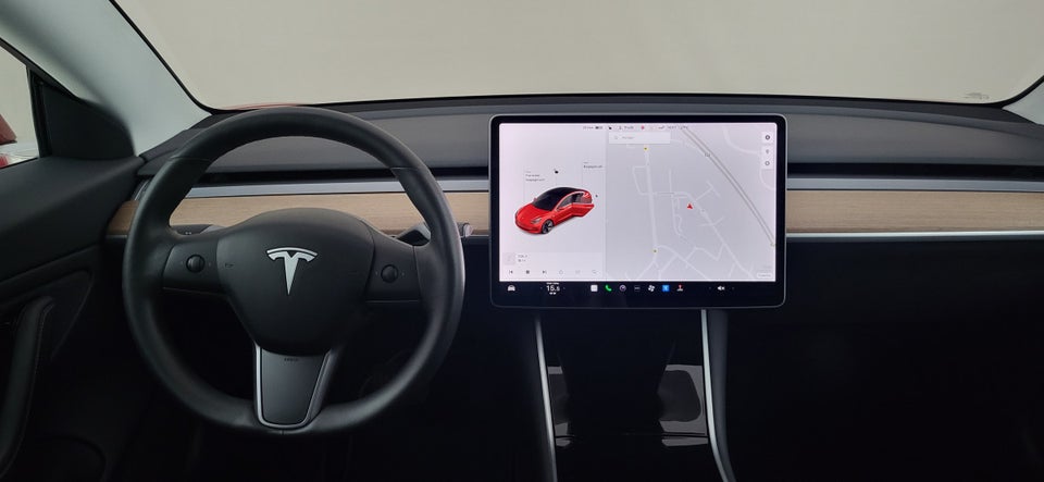 Tesla Model 3 Long Range AWD 4d