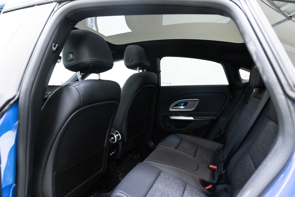 Mercedes CLA250+ electric Progressive Advance Plus 4d