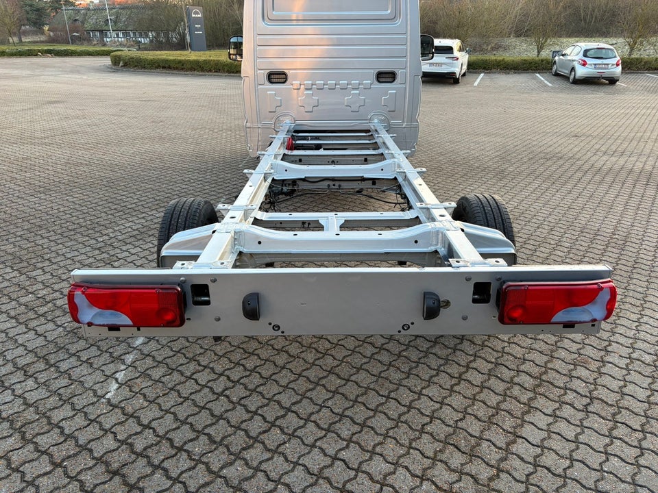 MAN TGE 2,0 3.140 Chassis L4 FWD