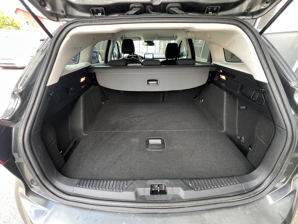 Ford Focus 1,0 EcoBoost mHEV Titanium X 5d